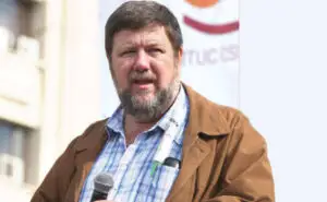 Cartel Alfa: Greva de la CFR, determinată de ameninţarea pierderii locurilor de muncă