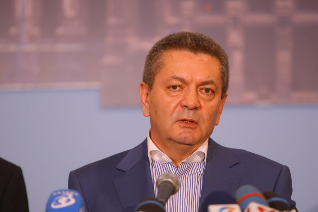 Ministrul de interne Ioan Rus şi-a dat demisia