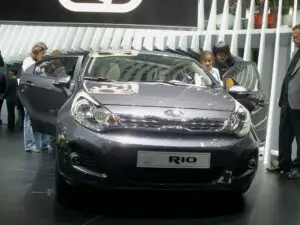 Cu ce atacă sud-coreenii Dacia