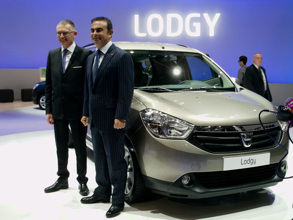 VIDEO Geneva Motor Show 2012: Lodgy, o Dacia marocană pentru piaţa mondială