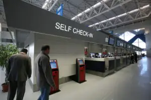 FOTO Cum arată noul aeroport Otopeni după o investiţie de 52 mil. euro