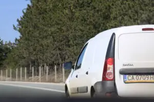 Majorarea taxei auto în România va umple buzunarele bulgarilor