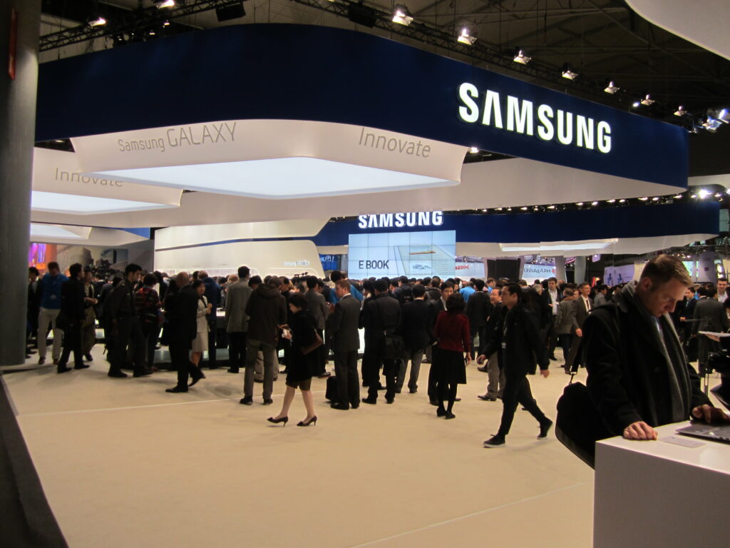 MWC 2013: Samsung lansează KNOX, sistemul care securizează folosirea mobilului în interes de serviciu, dar și în timpul liber