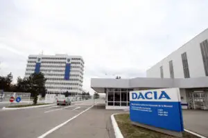 Dacia ar putea lansa 8 modele noi și face-lifturi până în 2015