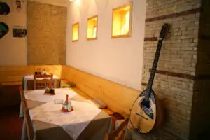 Taverna Maria, 100% grecească