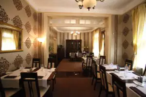 Maxim, un restaurant elegant de modă veche