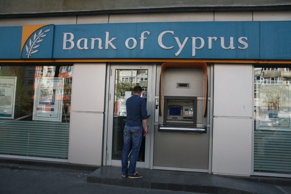 Bank of Cyprus a ajuns tot la ruşi