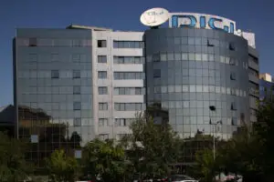 Ce tarife percepe RCS&RDS celor care vor să îi închirieze reţeaua