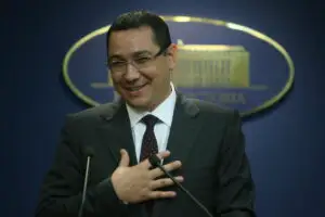 Ponta nu renunţă la ideea taxei de solidaritate şi vrea să convingă PNL, pentru 2015