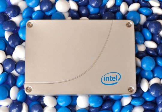 Intel a lansat cele mai rapide SSD-uri ale companiei