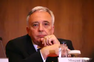 Isărescu: BNR menţine proiecţia de inflaţie pentru sfârşitul acestui an la 3,5%