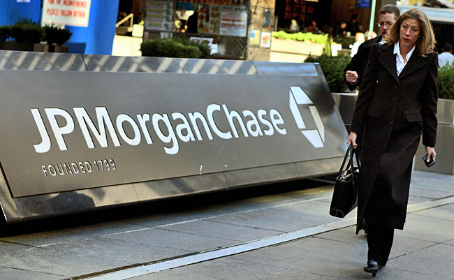 În SUA băncile își plătesc greșelile: JPMorgan Chase,  amendă, de 4,5 mld. USD
