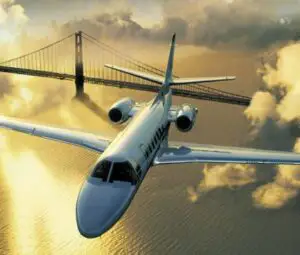 Câte avioane au şefii Google