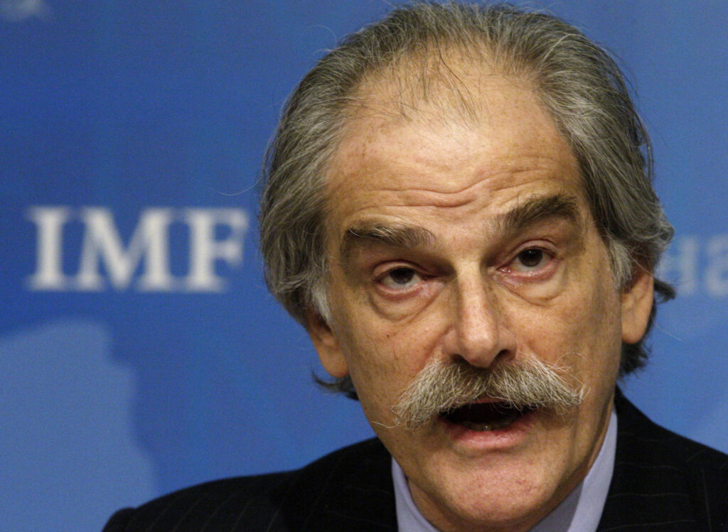 John Lipsky, FMI: „România are un start bun în cadrul noului acord. Reformele trebuie continuate”