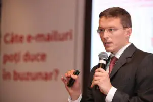 De ce cumpără oamenii smartphone-uri