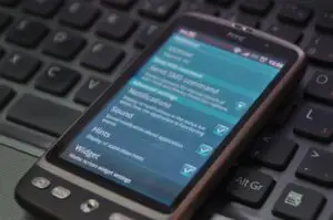 Kaspersky a încheiat un parteneriat cu magazinele Say