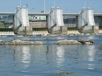 Centrala nucleară Krsko din Slovenia şi-a întrerupt activitatea, în mod preventiv