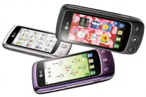 Prețul mediu al telefoanelor mobile a crescut, anul trecut, cu 10%