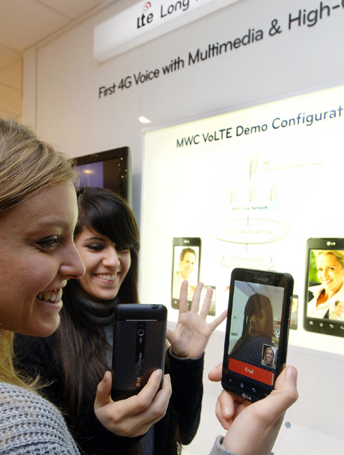 LG prezintă tehnologia LTE Voice Over în premieră la MWC