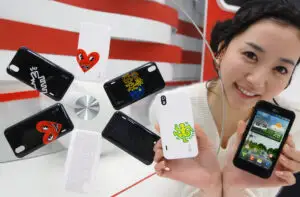 LG Optimus Black, artă semnată de Keith Haring