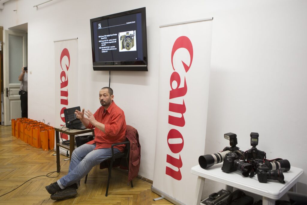 Canon România lansează un curs introductiv de fotografie