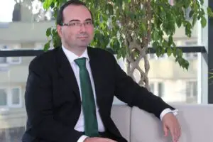 Vedetele sectorului bancar în acest an sunt creditele de nevoi personale şi cardurile de credit