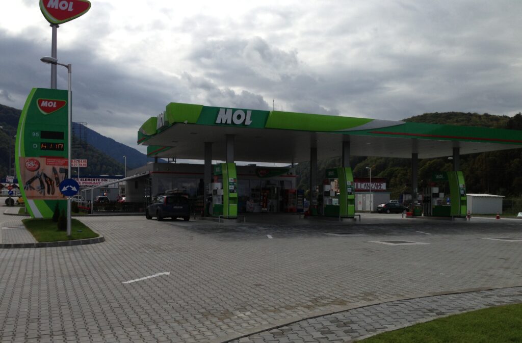 MOL a investit un milion de euro într-o benzinărie la Brașov