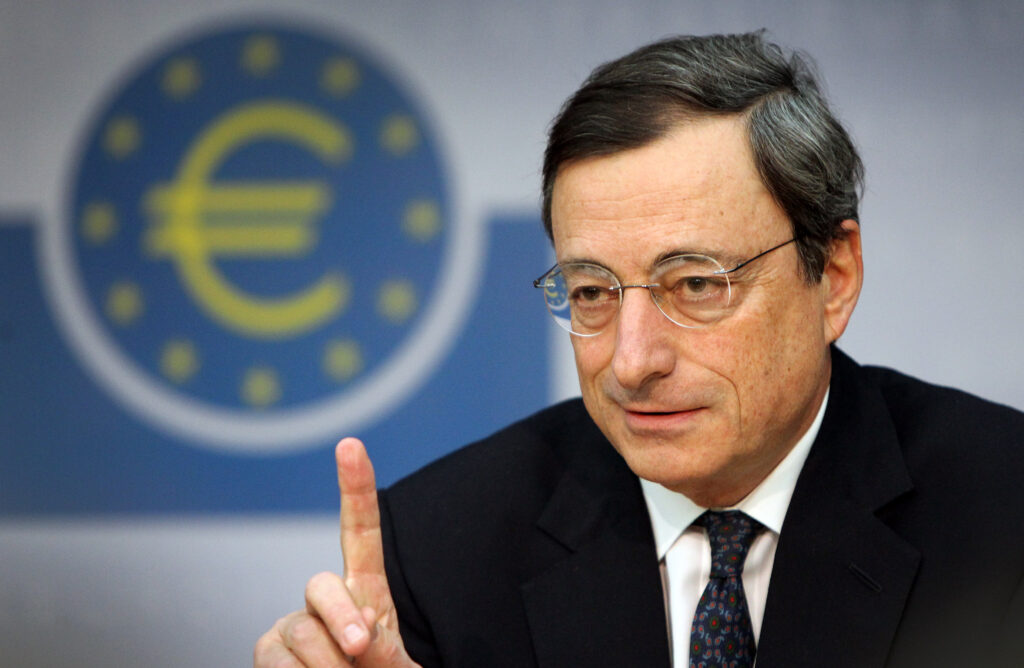 Mario Draghi: Riscurile legate de obligaţiile suverane trebuie rezolvate la nivel global