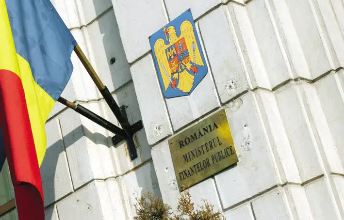 Finanţele vor să împrumute 4,3 miliarde lei de la băncile locale în iunie