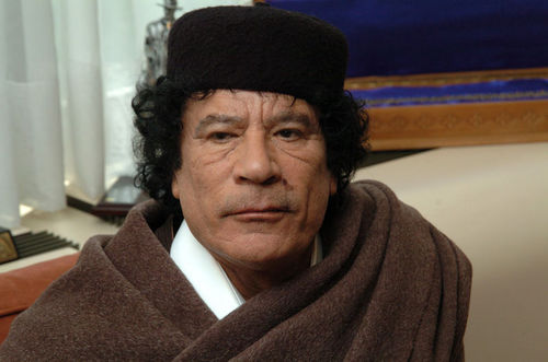 Gaddafi a ordonat trupelor sale să distrugă rafinăriile de petrol în caz de retragere