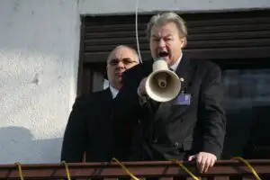 După Severin, Vadim intră în vizorul europenilor. Este acuzat că a reţinut bani din salariul unui asistent