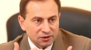 La alţii se întâmplă! O ţară de lângă România nu mai are bani de salarii