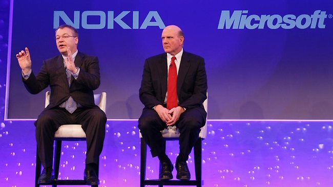 Fitch ar putea îmbunătăţi ratingul speculativ atribuit Nokia, după tranzacţia cu Microsoft