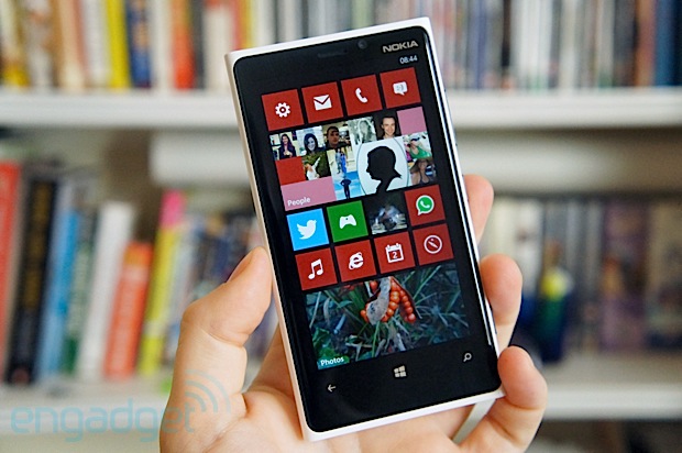 Microsoft a discutat preluarea Nokia dar nu a ajuns la un acord din cauza preţului