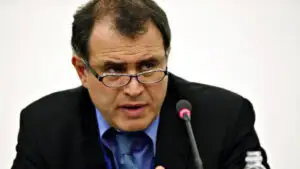 Soluţiile lui Roubini pentru criza zonei euro. Ciao Italia?