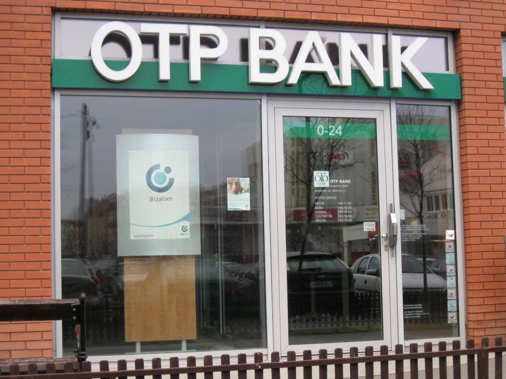 OTP a revenit pe profit în trimestrul III, reducând cu o cincime pierderile la 9 luni