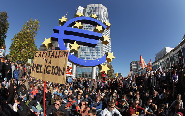 10.000 de oameni demonstrează împotriva băncilor în Germania