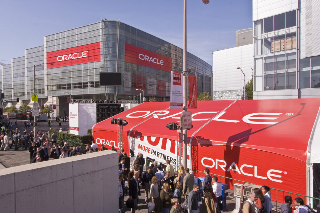 Oracle achiziţionează compania Taleo
