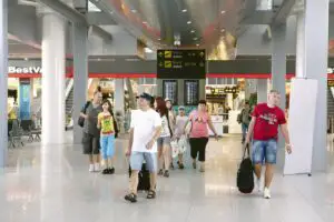 Cursele low-cost majorează cu 45% traficul de pasageri de la Aeroportul Otopeni