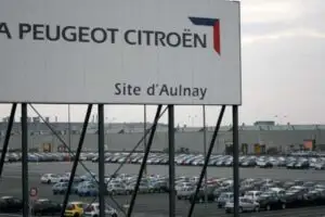 Ford, Renault și Volkswagen acuză implicarea statului francez în salvarea PSA