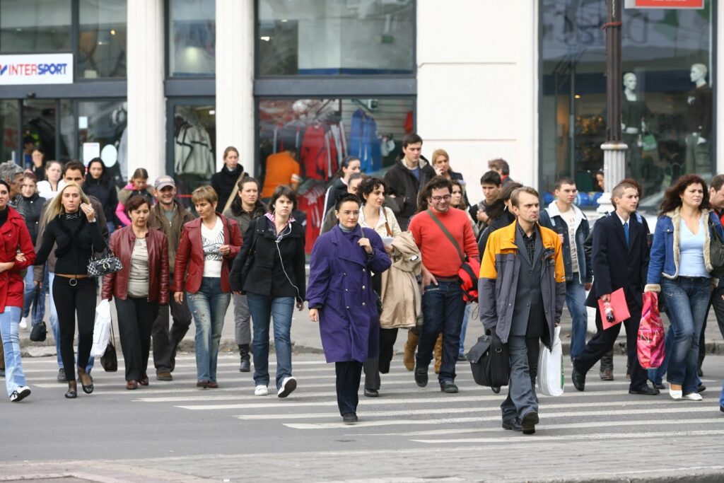 Peste jumătate dintre românii care se mută în București o fac din cauza serviciului