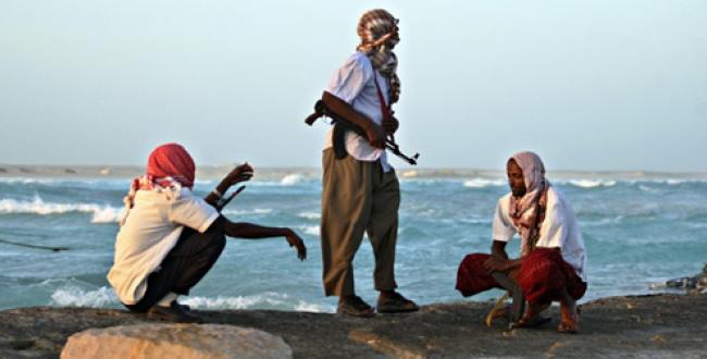 UE doreşte să extindă lupta împotriva piraţilor până pe plajele somaleze