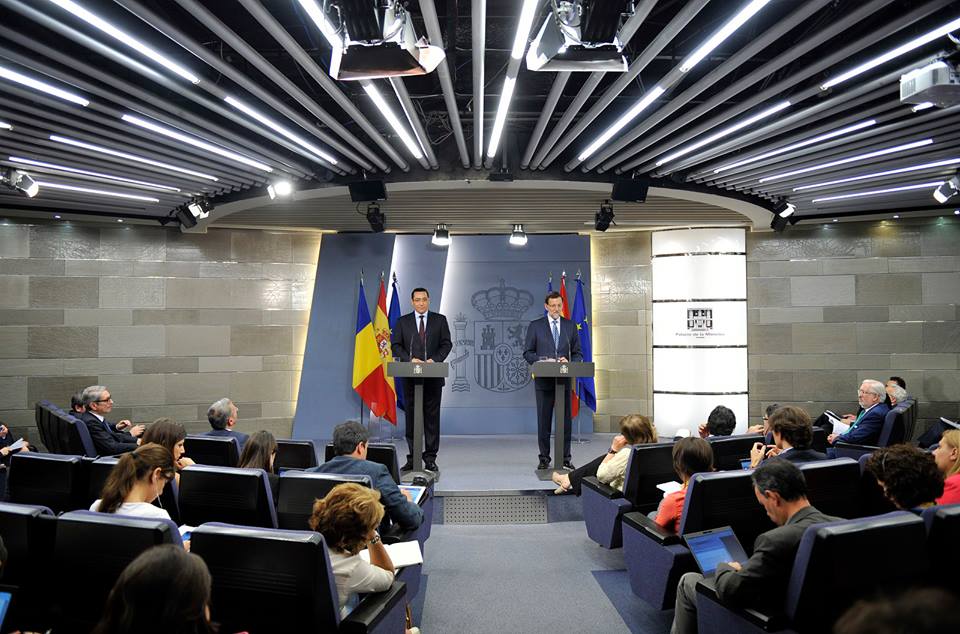 Spania: Premierul român caută investitori, cel iberic, contracte publice