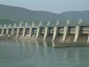 Hidroelectrica ar putea intra în faliment în maximum două luni