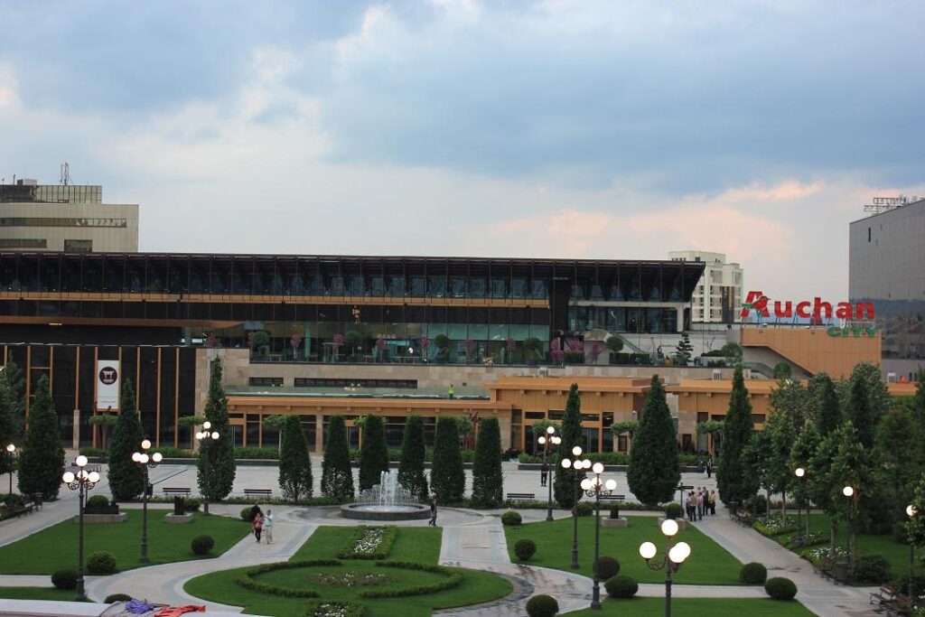 UPDATE Cum arată cea mare investiţie imobiliară din afara Bucureştiului în ziua inaugurării