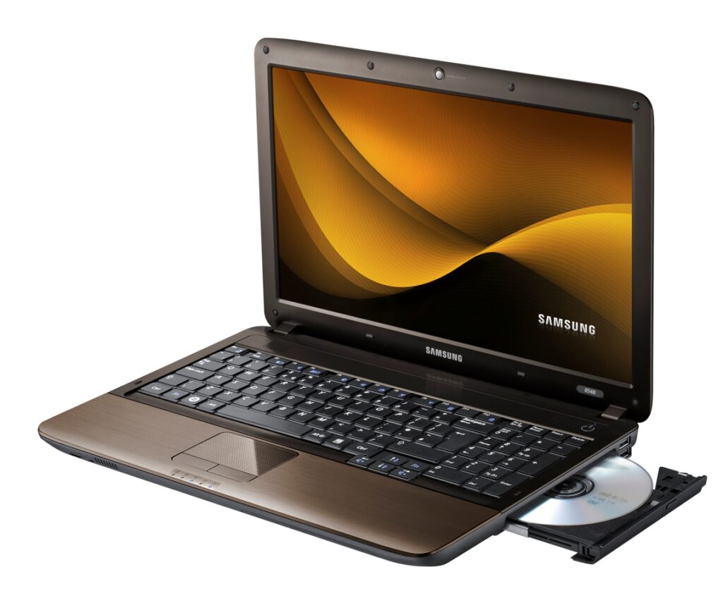 Samsung vrea 7% din piaţa românească de laptopuri