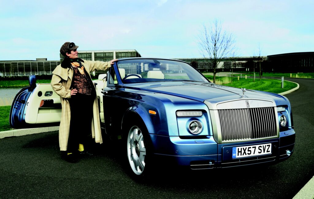 De ce cumpără bogații lumii Rolls-Royce în plină criză?