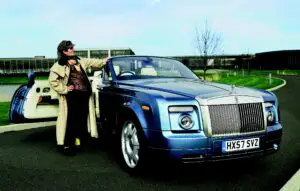 De ce cumpără bogații lumii Rolls-Royce în plină criză?