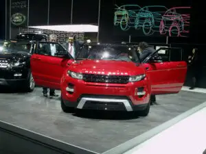 Primul Range Rover Evoque a ieșit de pe linia de asamblare