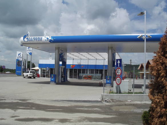Gazprom vrea să aibă 120 de benzinării în România până în 2015